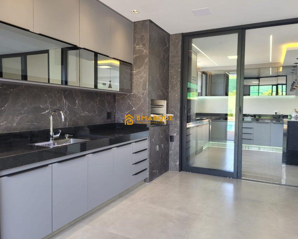 Casa em Condomínio Alto Luxo em Igarapé – MG