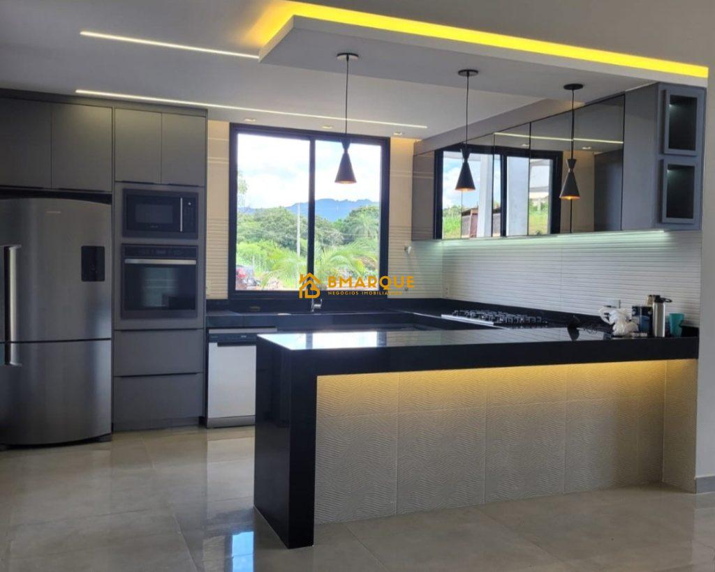 Casa em Condomínio Alto Luxo em Igarapé – MG